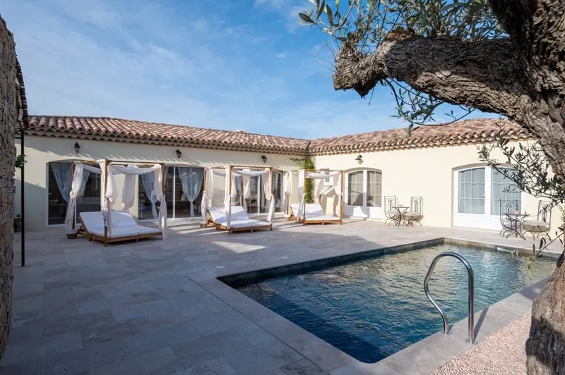 La Bastide du Rocher – Suite L’Écurie à Roquebrune-sur-Argens