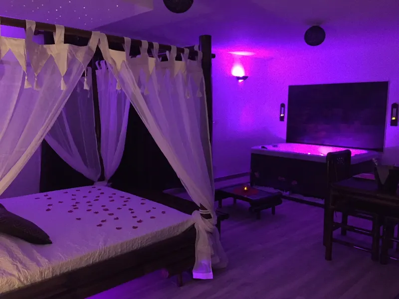 L'INSTANT ROMANTIQUE - La suite Végas à Comps