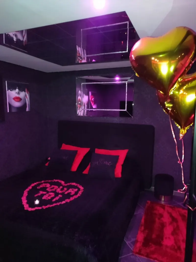 Avec Toi suites spa: La GLAMOUR à Barlin