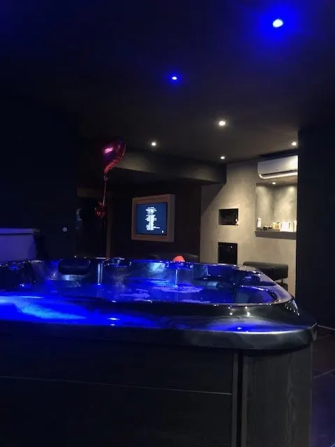 SPA’LACE à Cuincy — Plus de 130 m² avec jacuzzi et sauna privatifs à Cuincy