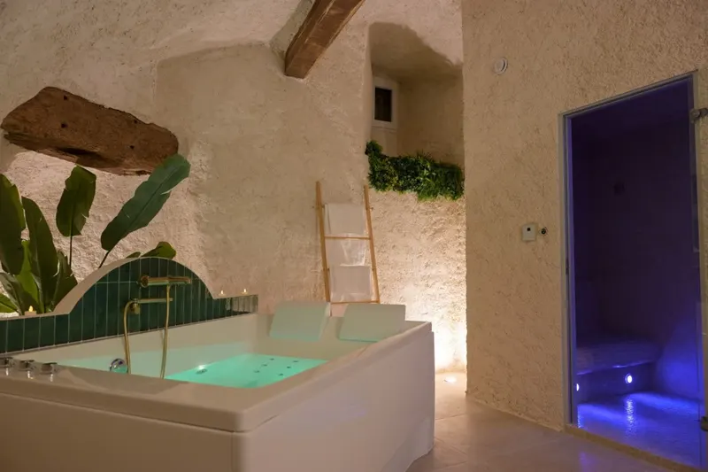 Les Voûtes - Suite Spa Balnéo & Hammam privatifs à Auriol