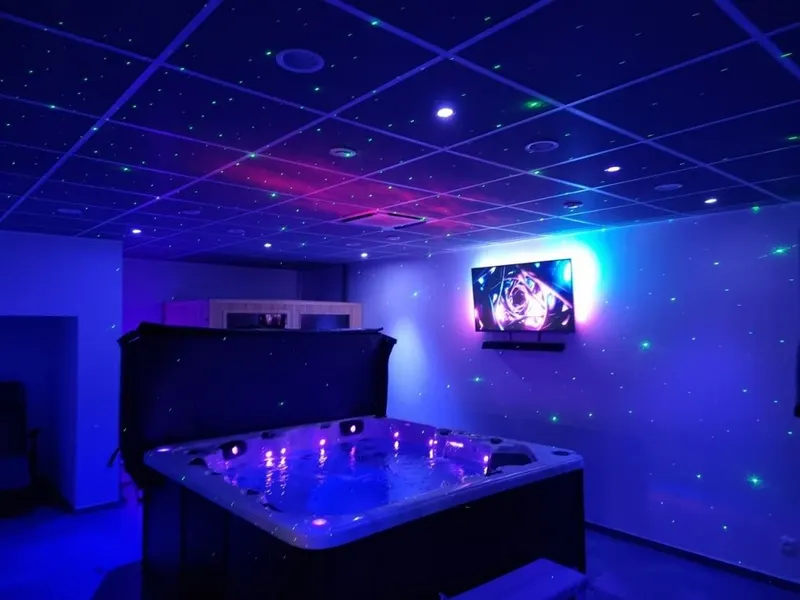Ô Fine Bulle à Barastre — love room de 65 m², spa XXL et sauna privatif à Barastre