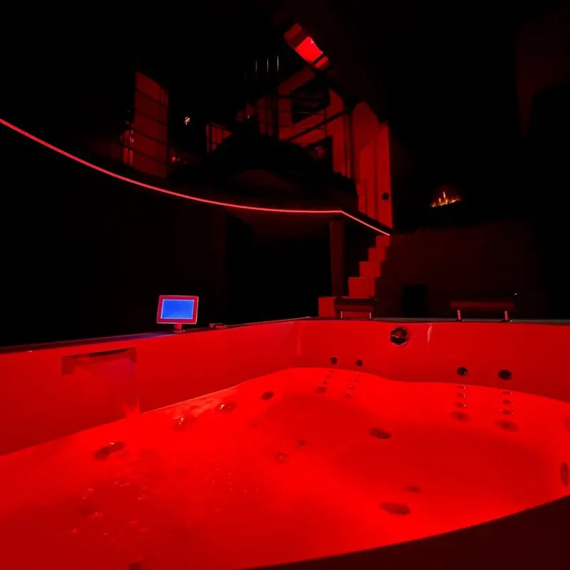 Secret Room des Traboules — Balnéo et univers audacieux à Lyon à Lyon