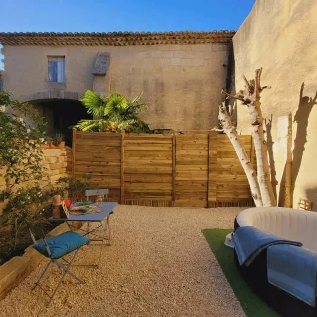La Promenade Suite & Spa à Congénies