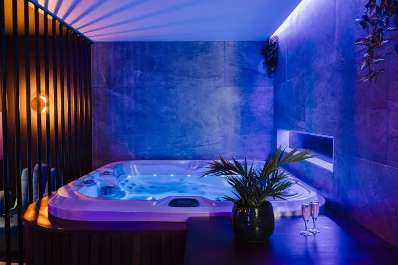 Les Private Places à Orléans — Jacuzzi privatif et appartement de 50 m² à Orléans