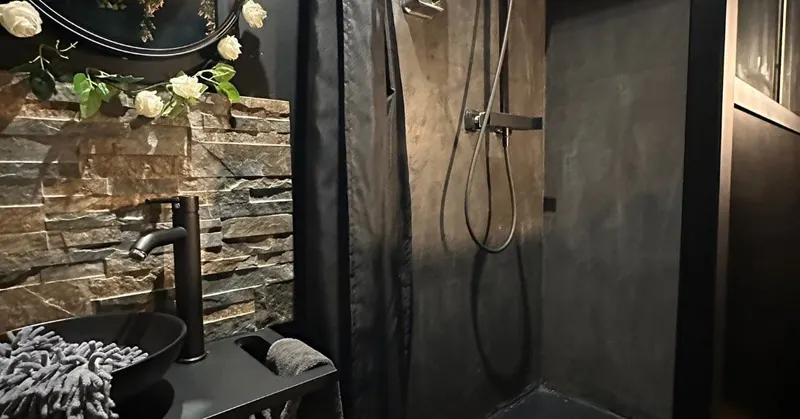 L’Everest Rooms – Love Room Amazone à Marseille à Marseille