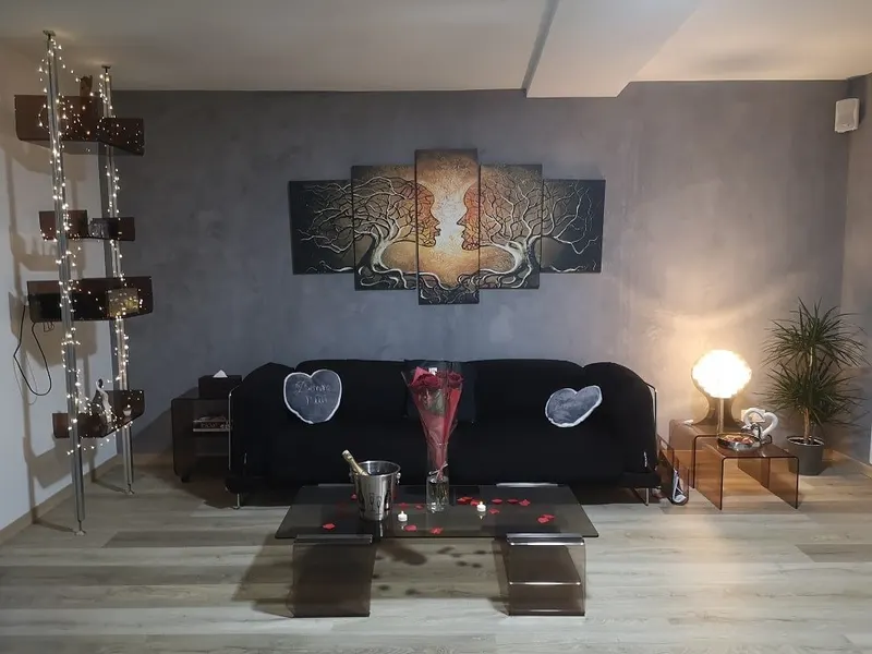 Appart Spa Gray — Appartement de 75 m² avec balnéo et sauna au centre historique à Gray