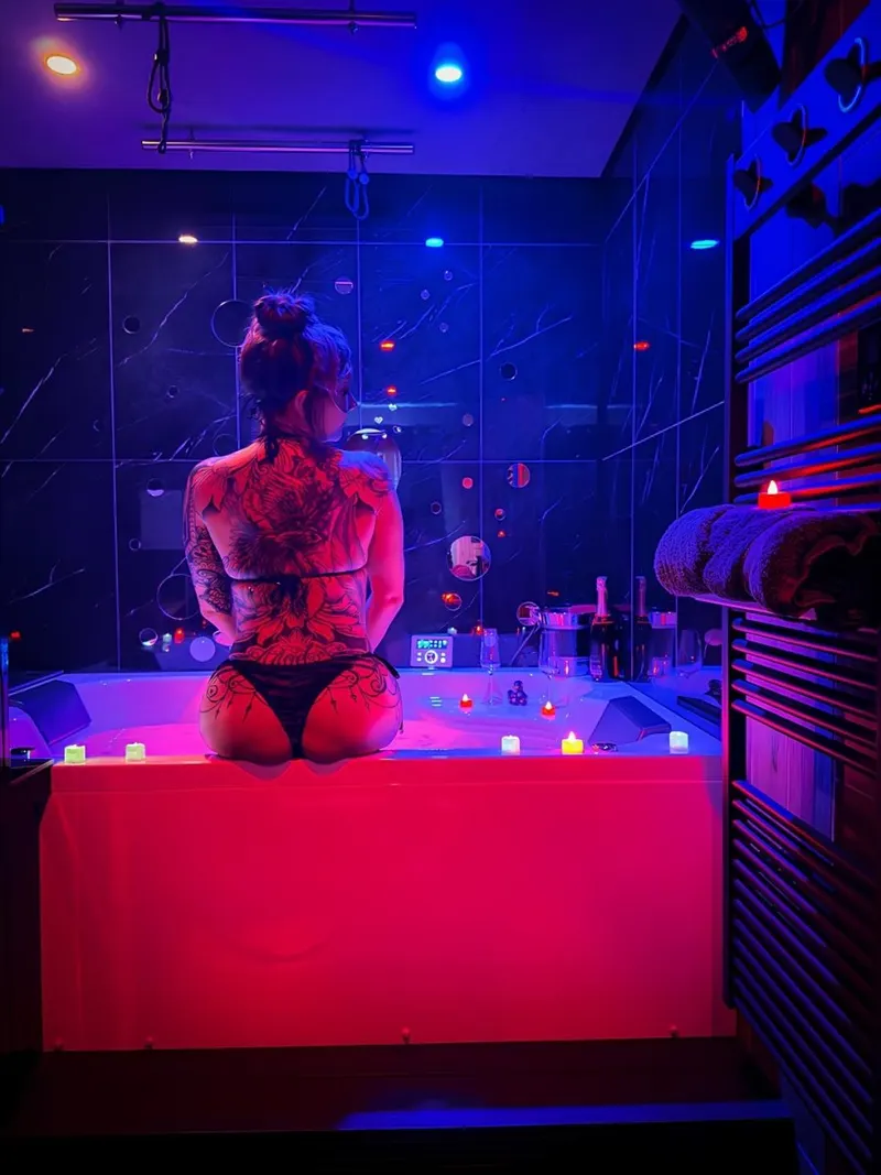 Love-Room, Gîte 4 étoiles, 50 Nuances Romantiques à Villeneuve-en-Retz