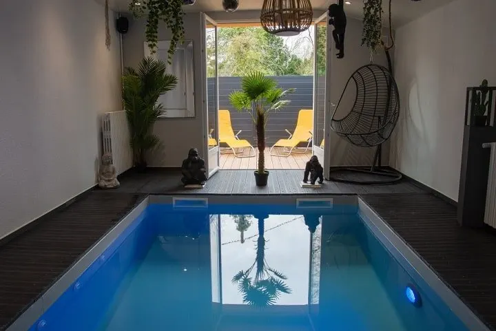 Villa Love – piscine intérieure à La Ferté-en-Ouche à La Ferté-en-Ouche