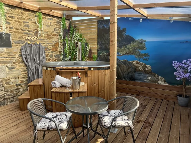 Pause Romantique à Plérin — Bain nordique couvert et espace sensuel à Plérin