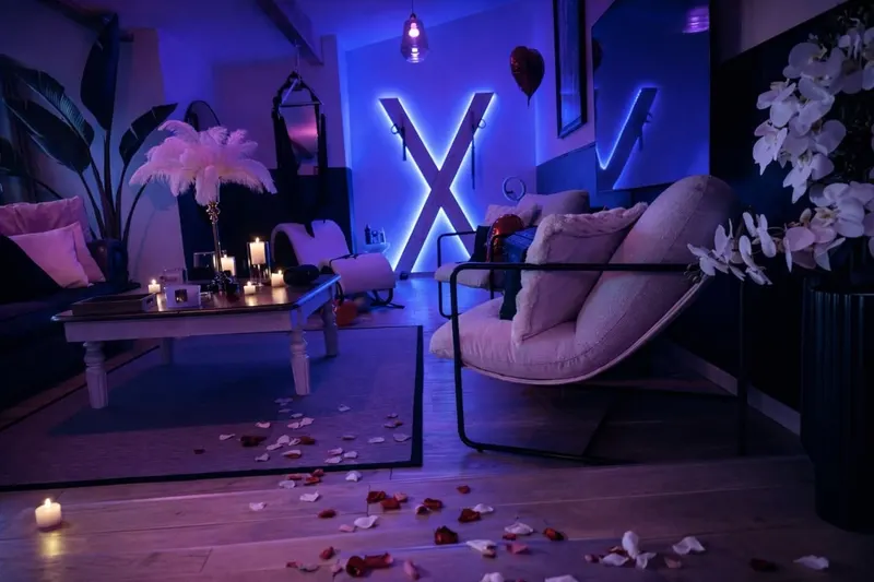 Secret Désir - Haut de gamme - Spa - Espace coquin à Mons