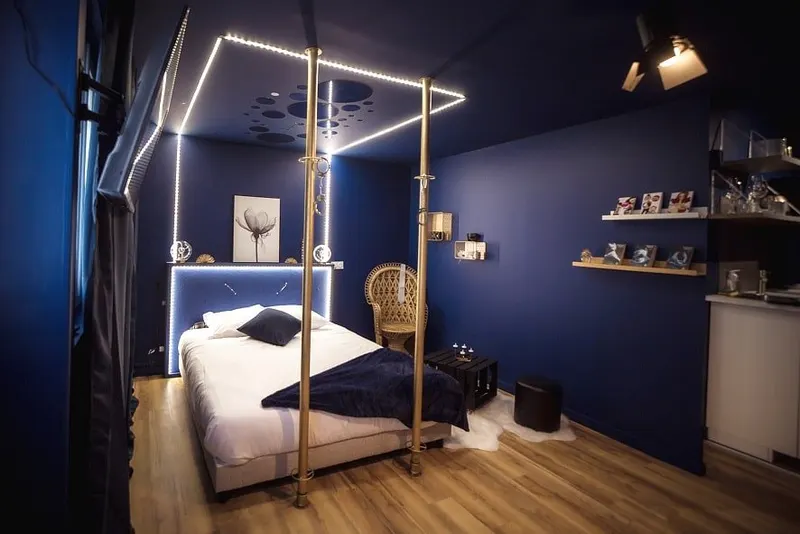 Votre Expérience Insolite – Suite 50 Nuances à Caen