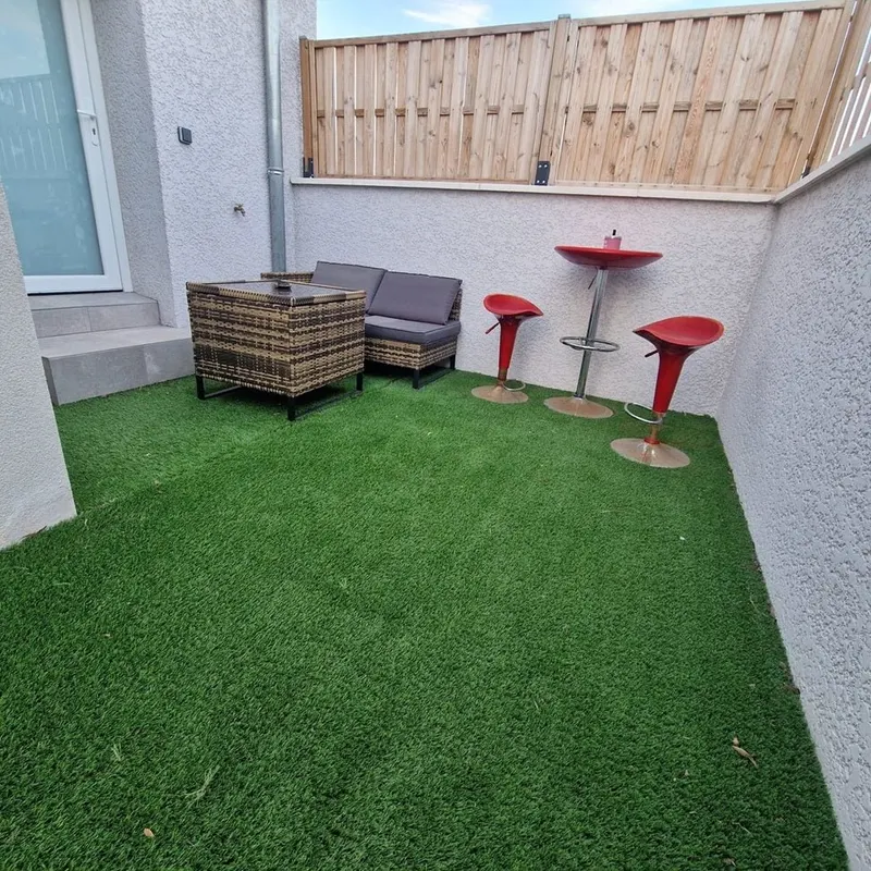 50 Nuances de Grez à Grézieu-la-Varenne — Jacuzzi et sauna privatifs sur 33 m² à Grézieu-la-Varenne