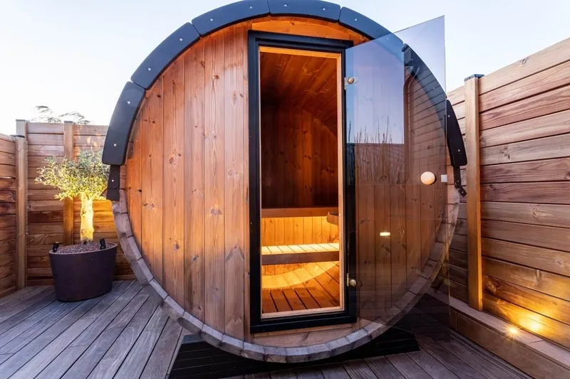 Nuances Loveroom — Balnéo, sauna tonneau et pièce secrète à Juaye-Mondaye à Juaye-Mondaye