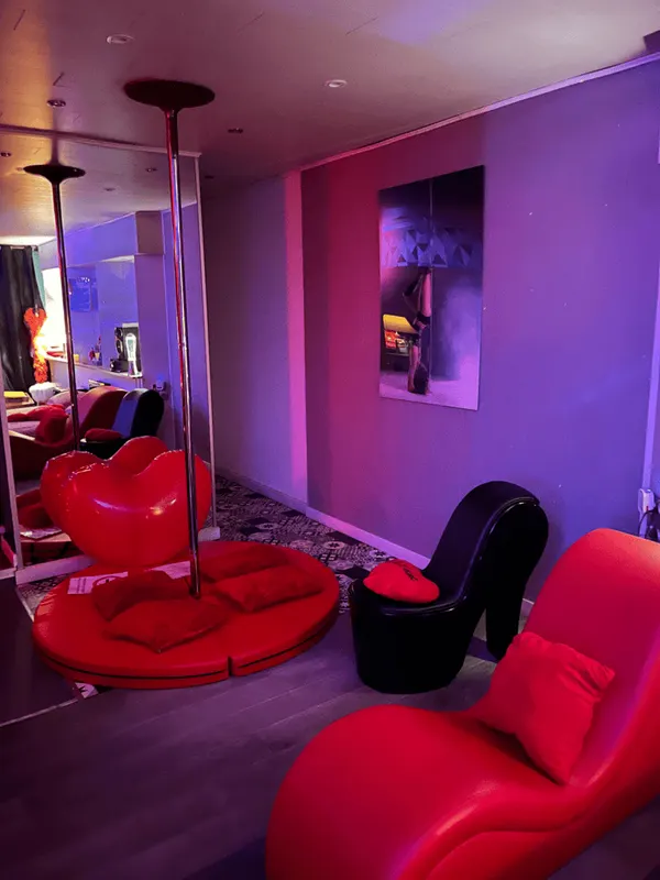 Spa by Elle et Lui à Mouscron — Red Spa ou Blue Spa privatif à Mouscron