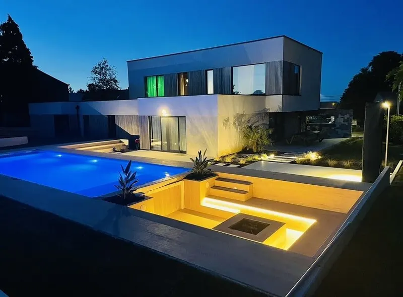 Ébène Spa à Momignies — Suite de 60 m², jacuzzi 7 places et sauna à Momignies