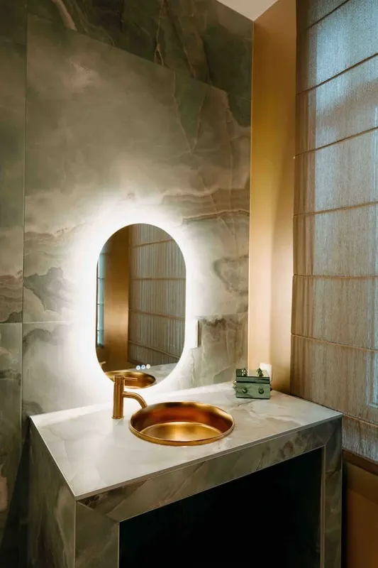Suite Gucci du Designer Hôtel à Heusy — Jacuzzi extérieur et accès PMR à Heusy