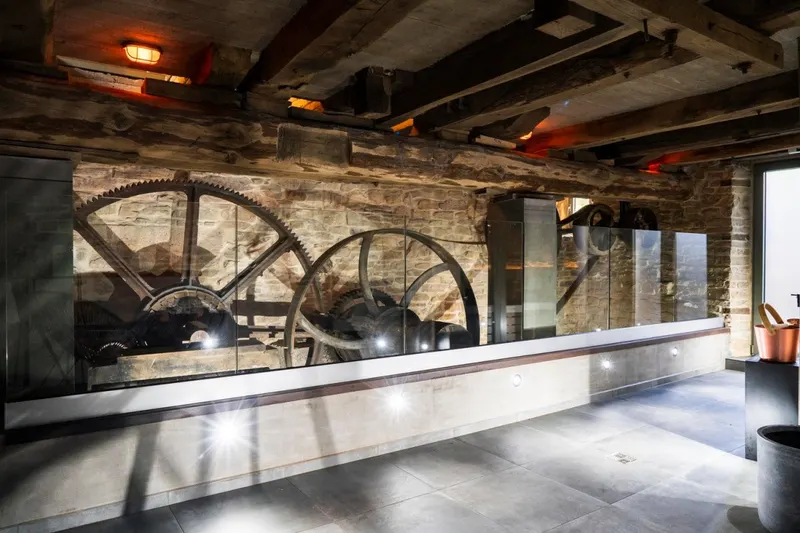 Le Castelain à Sainte-Cécile — ancienne scierie, jacuzzi, sauna et baignoire en cuivre à Sainte-Cécile