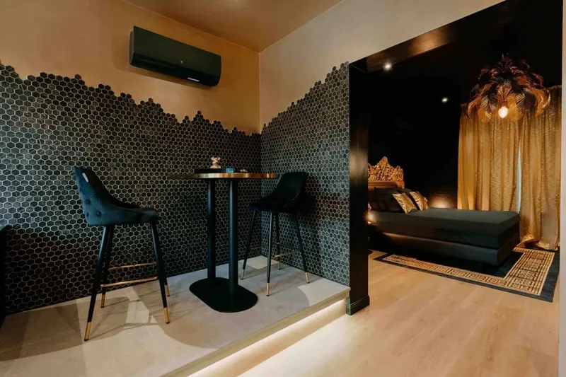 Suite Versace du Designer Hotel à Heusy — balnéo XL et wellness programmé à Heusy