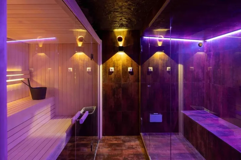 Suite Versace du Designer Hotel à Heusy — balnéo XL et wellness programmé à Heusy