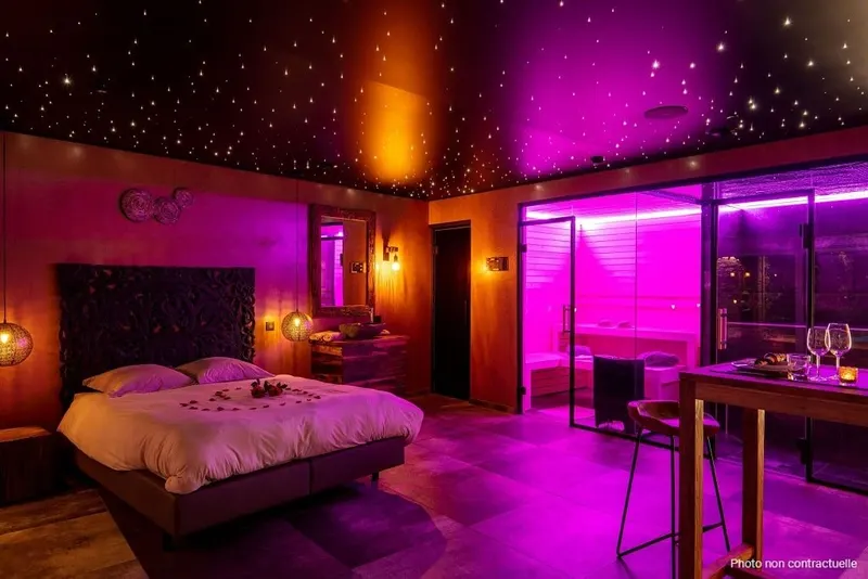 Secret Garden à Liège — piscine intérieure, jacuzzi, sauna et hammam privatifs à Liège