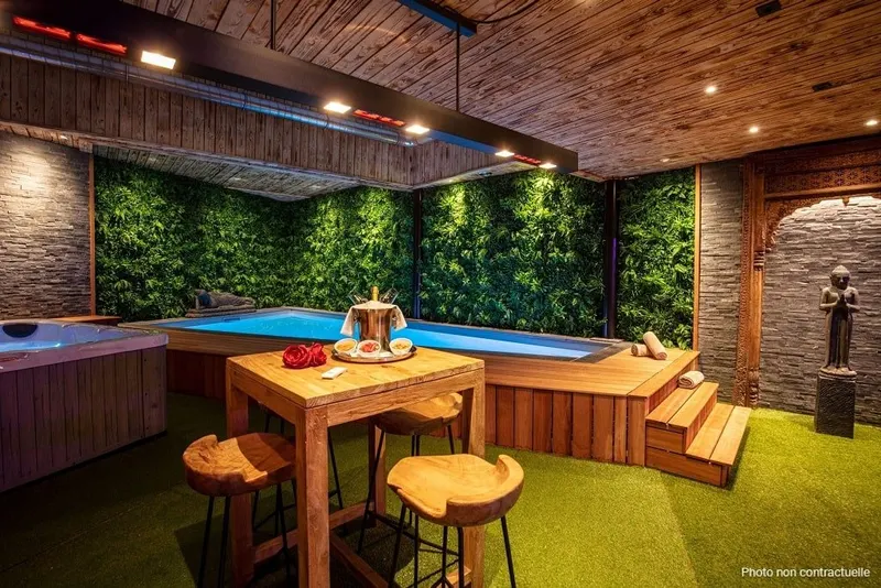 Secret Garden à Liège — piscine intérieure, jacuzzi, sauna et hammam privatifs à Liège
