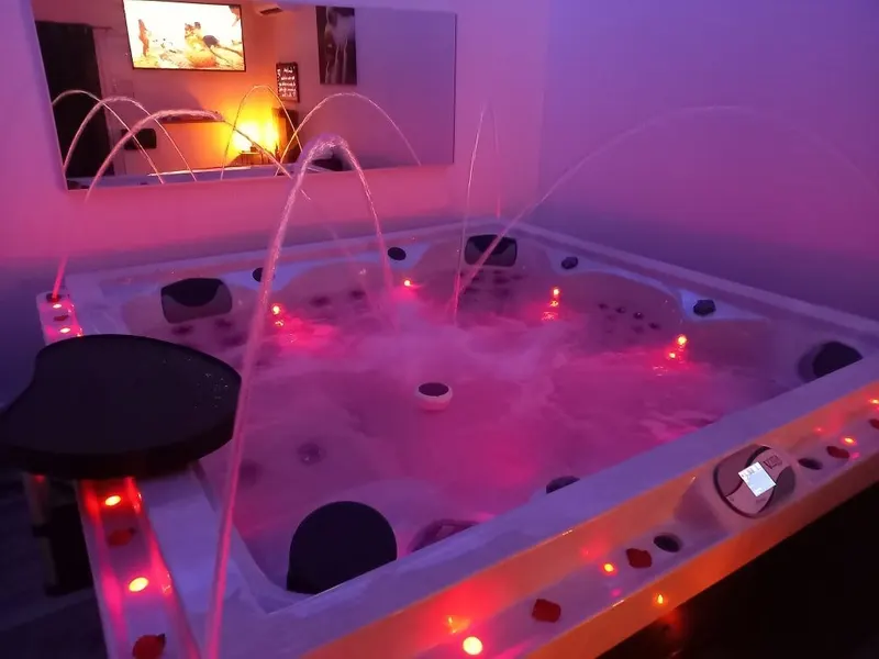 Cocoon Douce’Heure — Spa et sauna privatif à Bas-Warneton à Bas-Warneton
