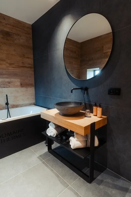 Suite Lodge au Domaine des Thermes d’Awans — Balnéo et wellness à Awans