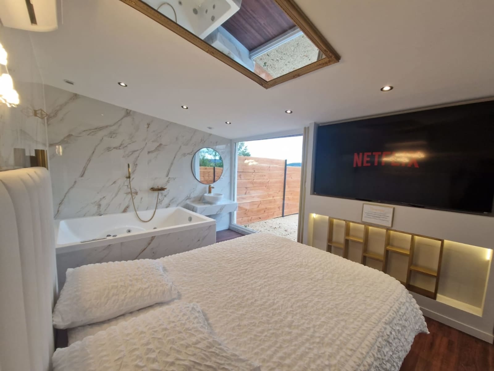 L’Expérience Love Room Dubaï à Saint-Jean-Bonnefonds