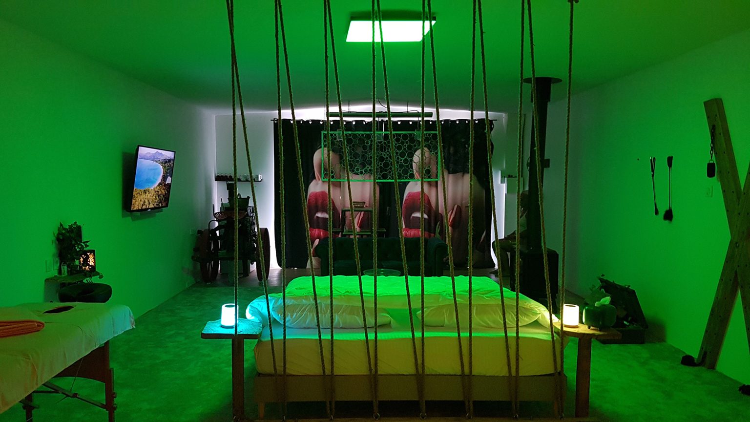 Love room Beaufort-en-Anjou - Chuttt... Love Room Fraise