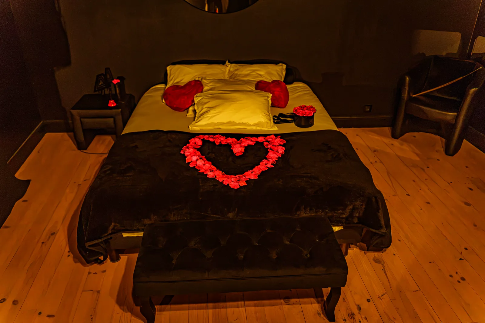 Suite : lit et décoration romantique