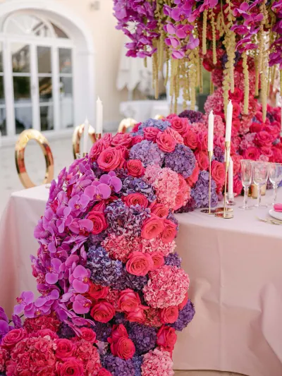 Sumptuous and colourful floral décor for a luxury wedding at Villa Belrose Saint-Tropez