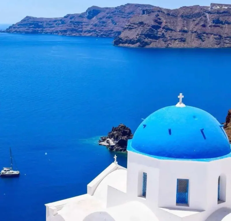 Se marier en Grèce à Santorin : nous mettons notre savoir-faire à votre service