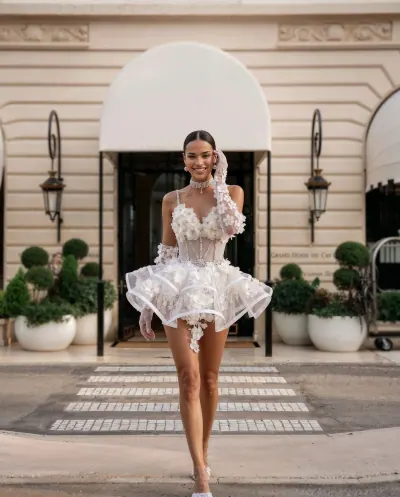 Portrait éditorial de mariés dans les pinèdes du Grand-Hôtel Cap-Ferrat Saint-Jean-Cap-Ferrat — mariage luxe Côte d’Azur