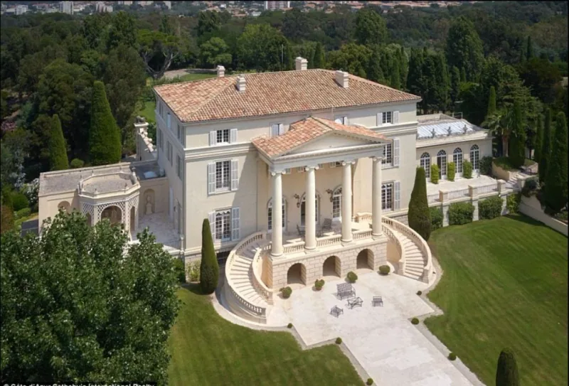 Les 10 meilleurs lieux de mariage de luxe sur la Côte d Azur - Destination wedding - Wedding planner French Riviera - chateau de la Croix des Gardes