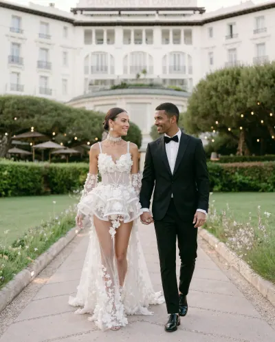 Portrait éditorial de mariés dans les pinèdes du Grand-Hôtel Cap-Ferrat Saint-Jean-Cap-Ferrat — mariage luxe Côte d’Azur