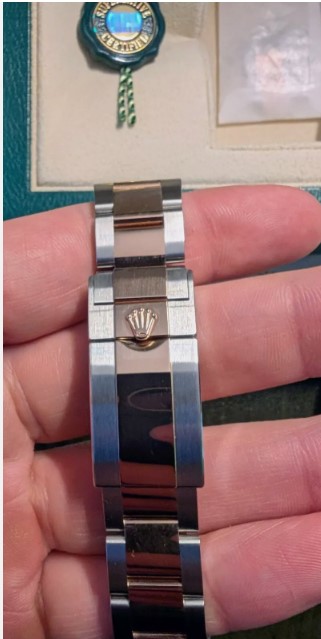 Rolex 126711CHNR GMT-Master II Rootbeer 18K Gold Steel