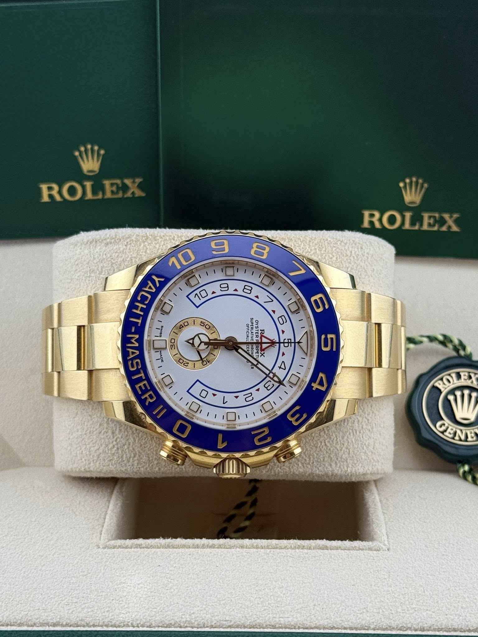 Rolex Yacht-Master II 44mm Oyster Perpetual 18k Yellow Gold White Dial 116688