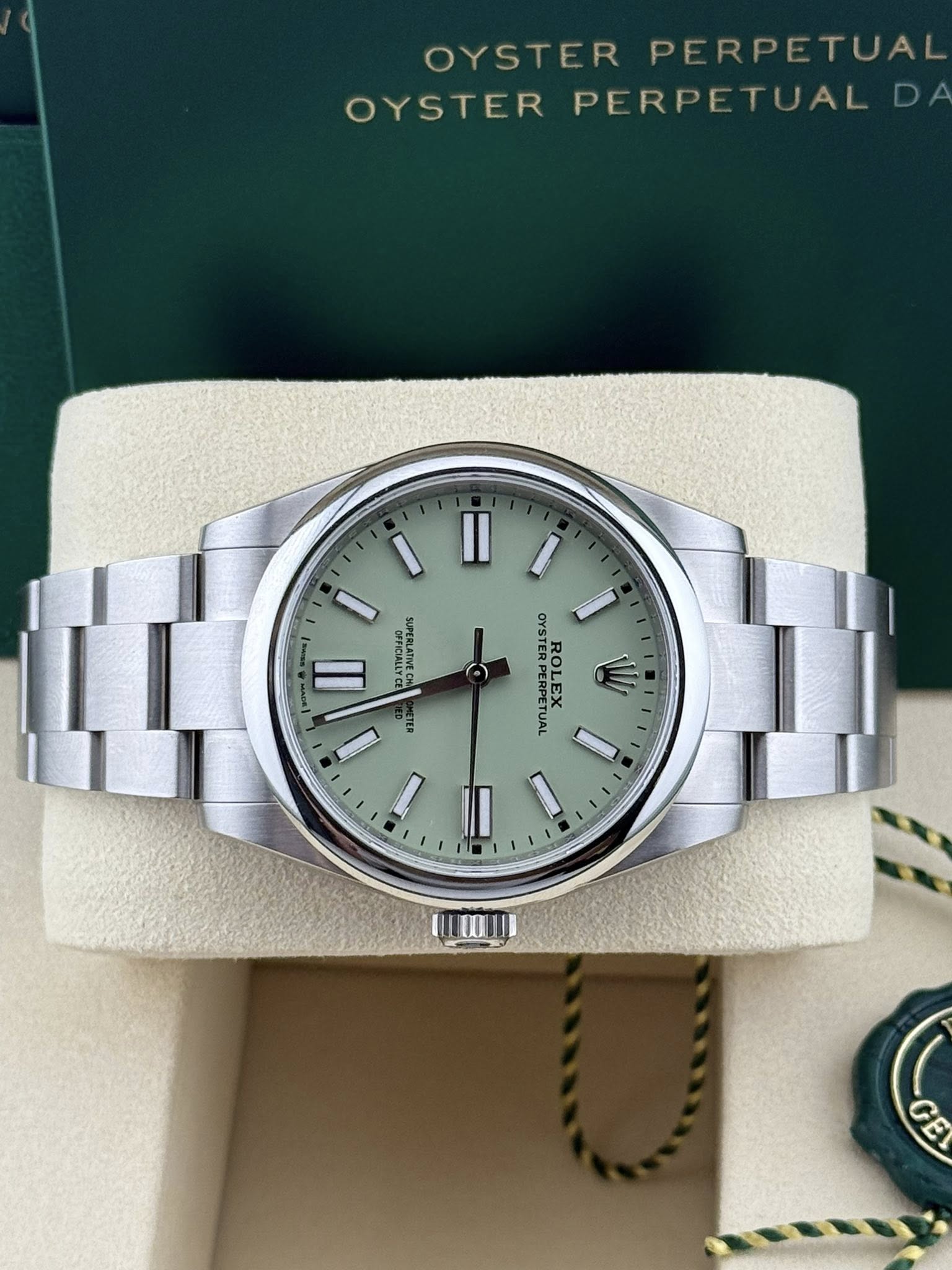 Rolex Oyster perpetual 41mm Pistachio 134300