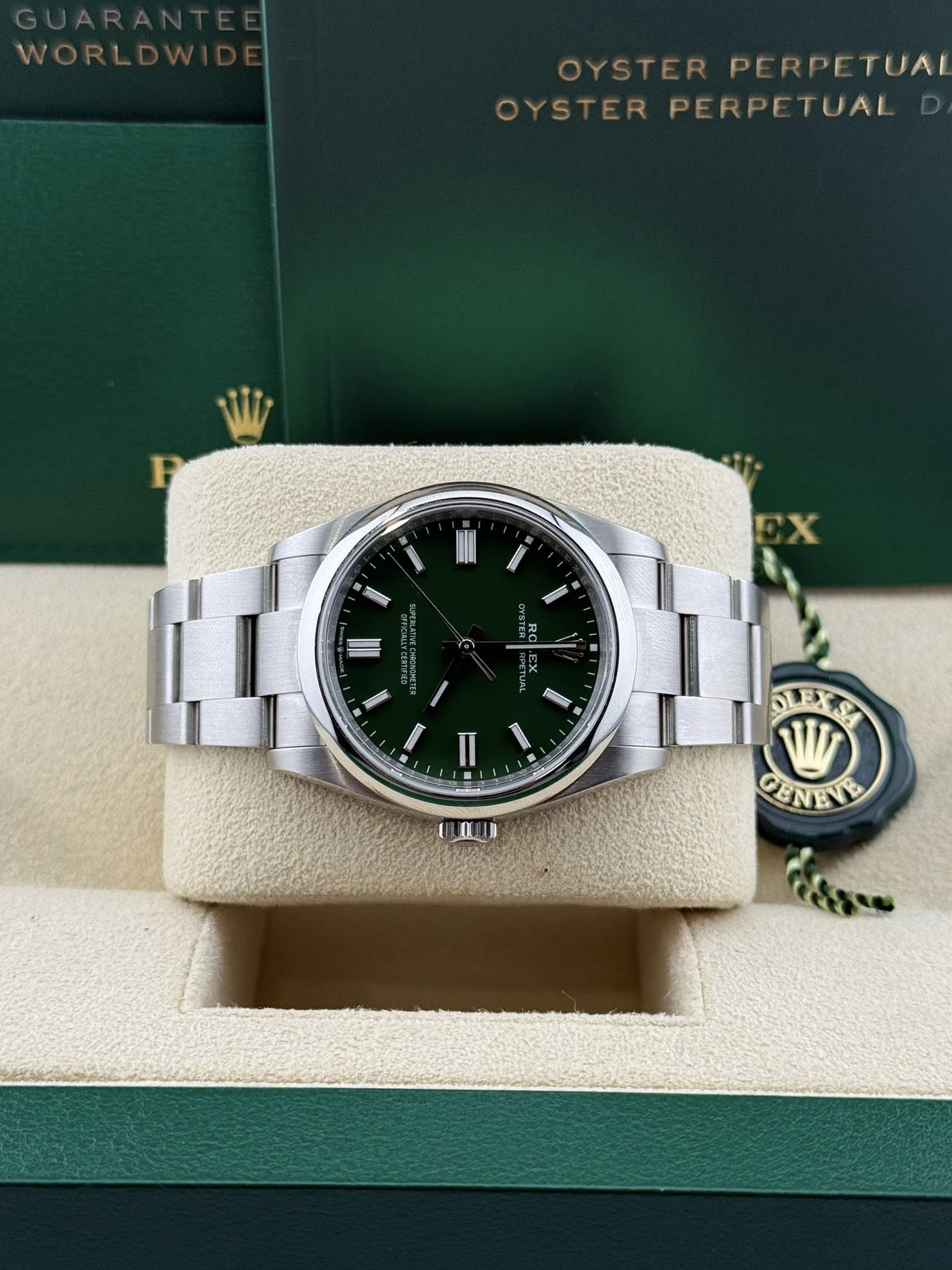 Rolex Oyster perpetual 36mm green dial 126000