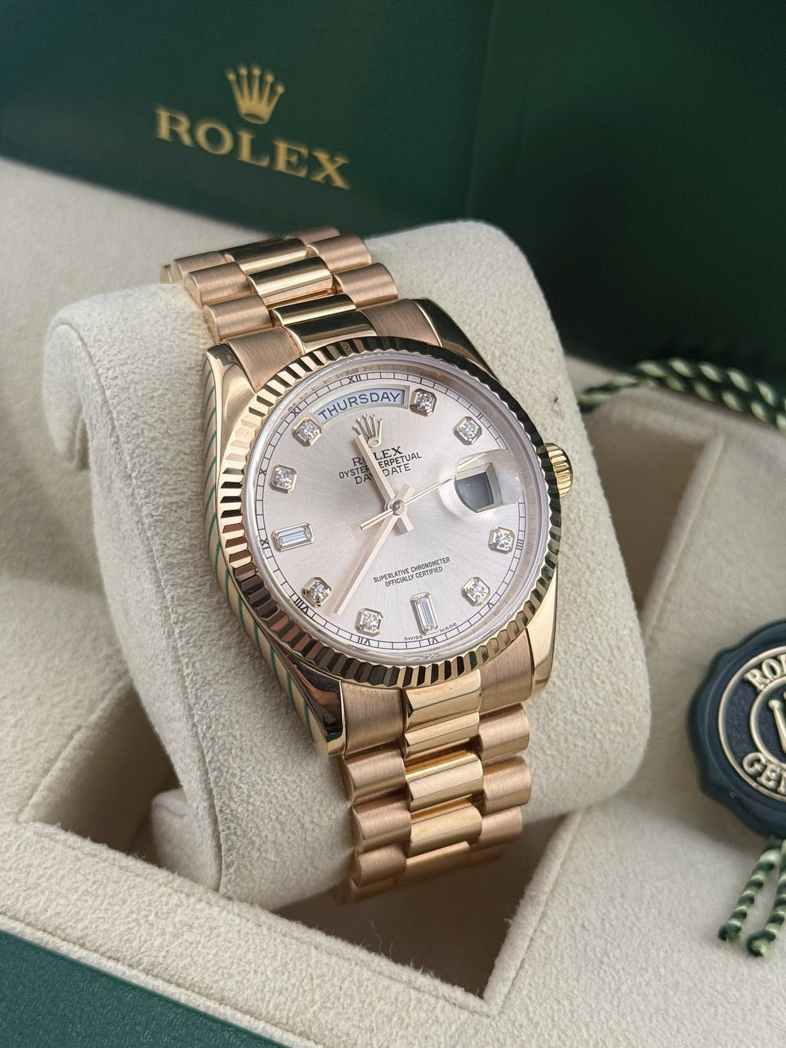 Rolex Daydate 36mm Sundust baguette dial 118235