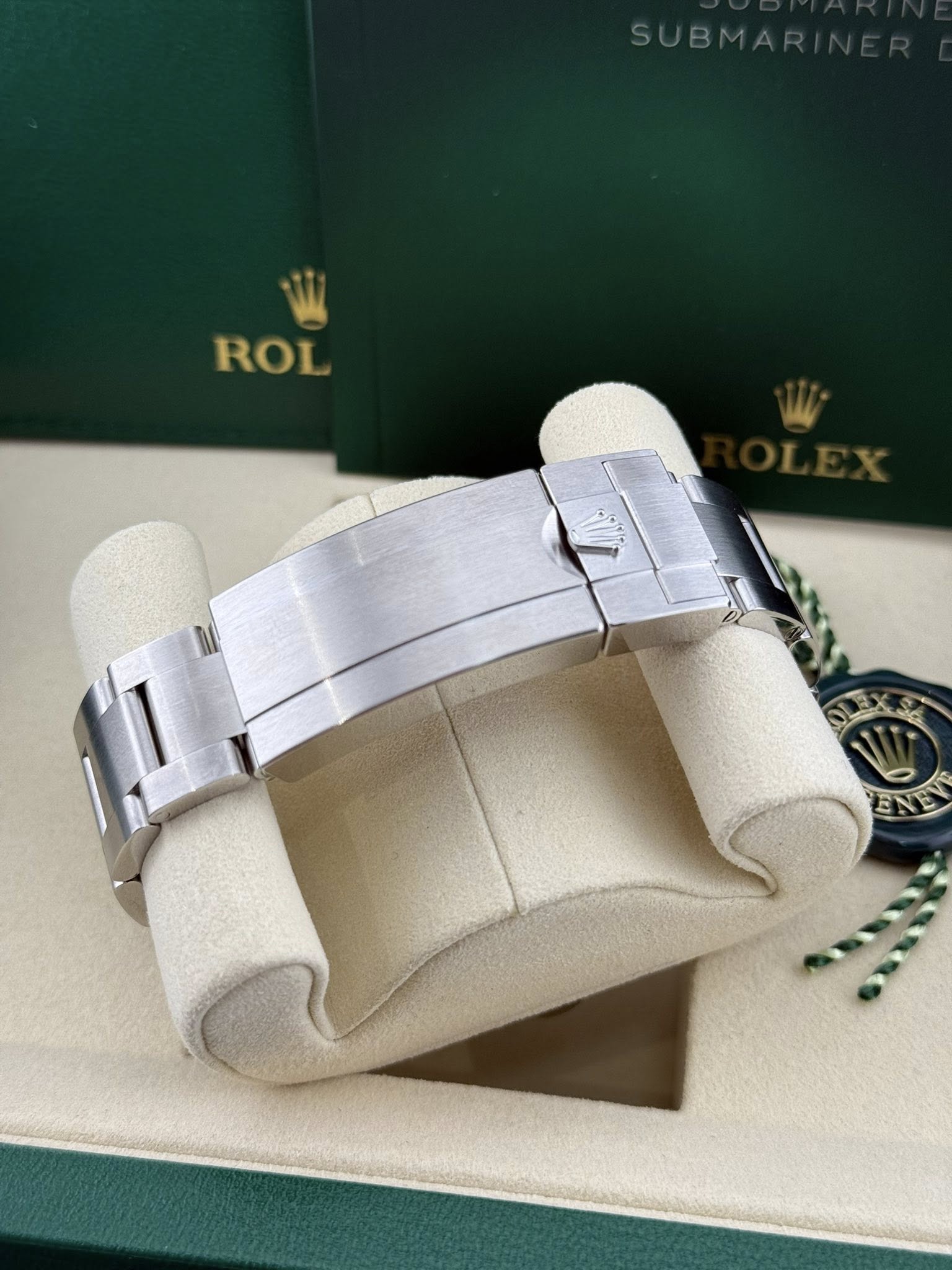 Rolex Submariner Black Date 41mm 126610LN