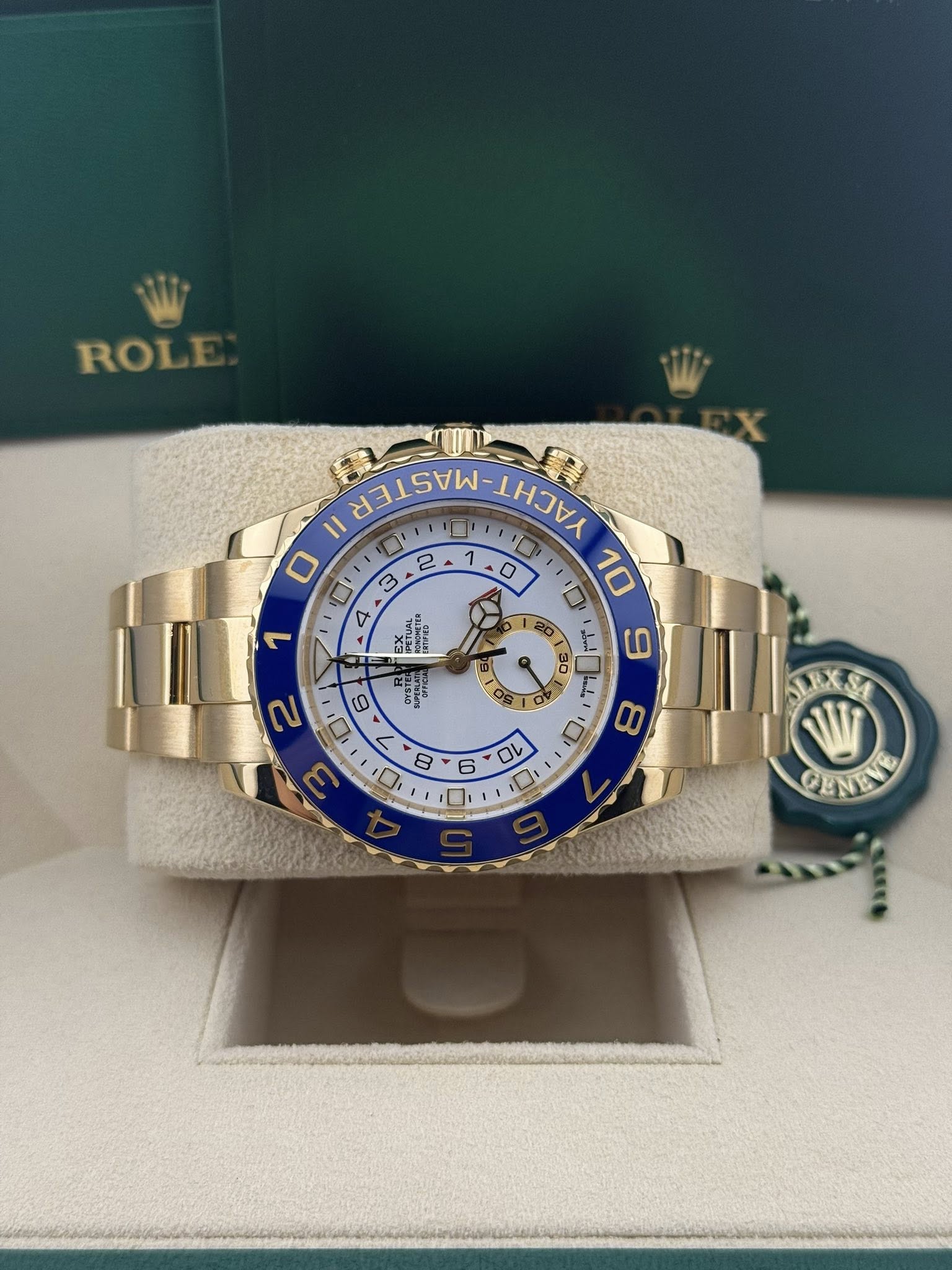 Rolex Yacht Master II 44mm Oyster Perpetual 18k Yellow Gold White Dial 116688