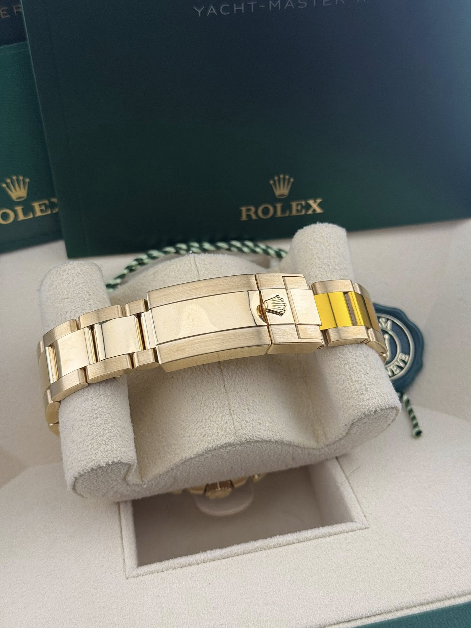 Rolex Yacht Master II 44mm Oyster Perpetual 18k Yellow Gold White Dial 116688