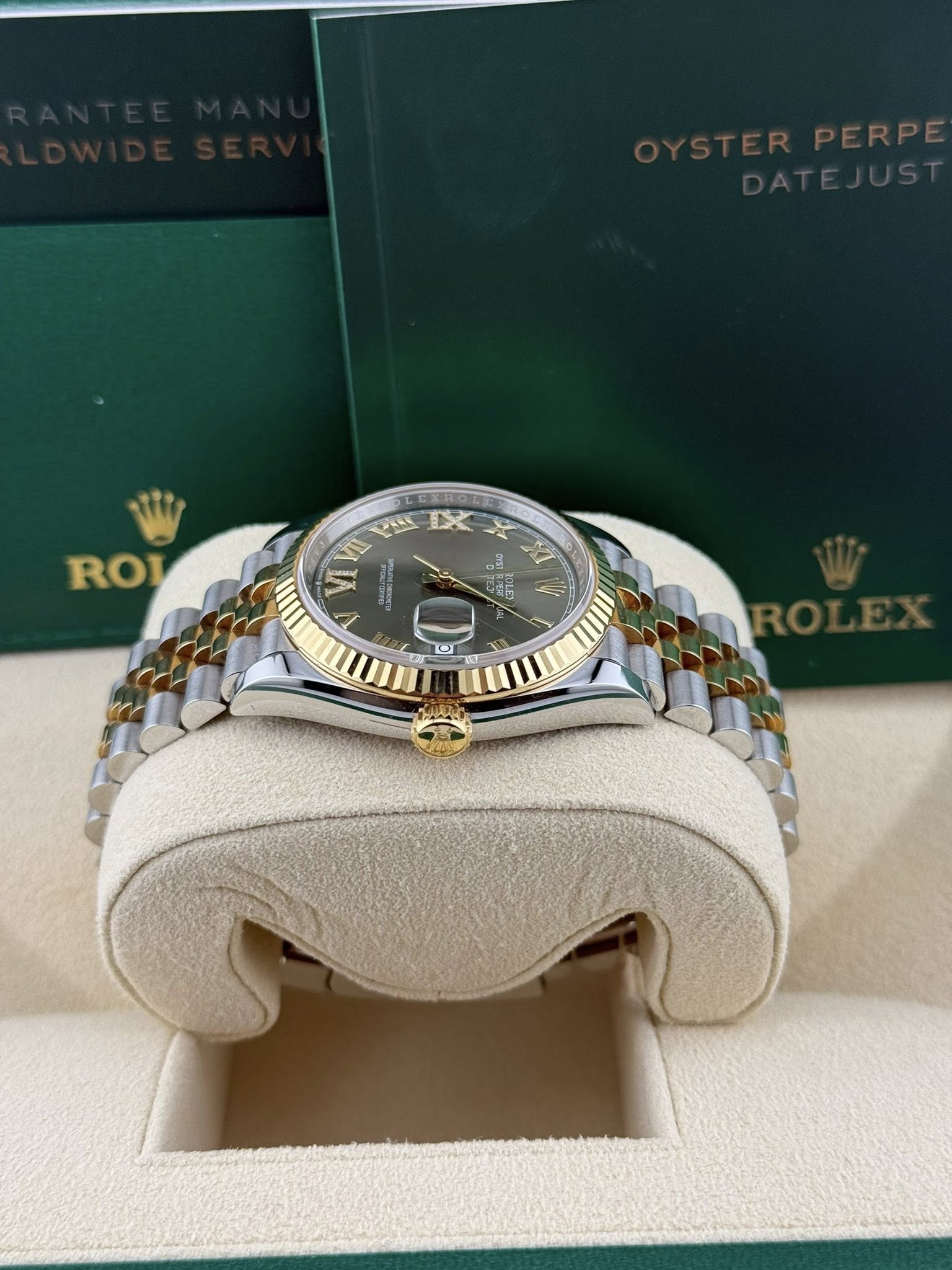 Rolex Datejust 36mm 18k Rose Gold Steel Green Diamond-Set Dial 126231
