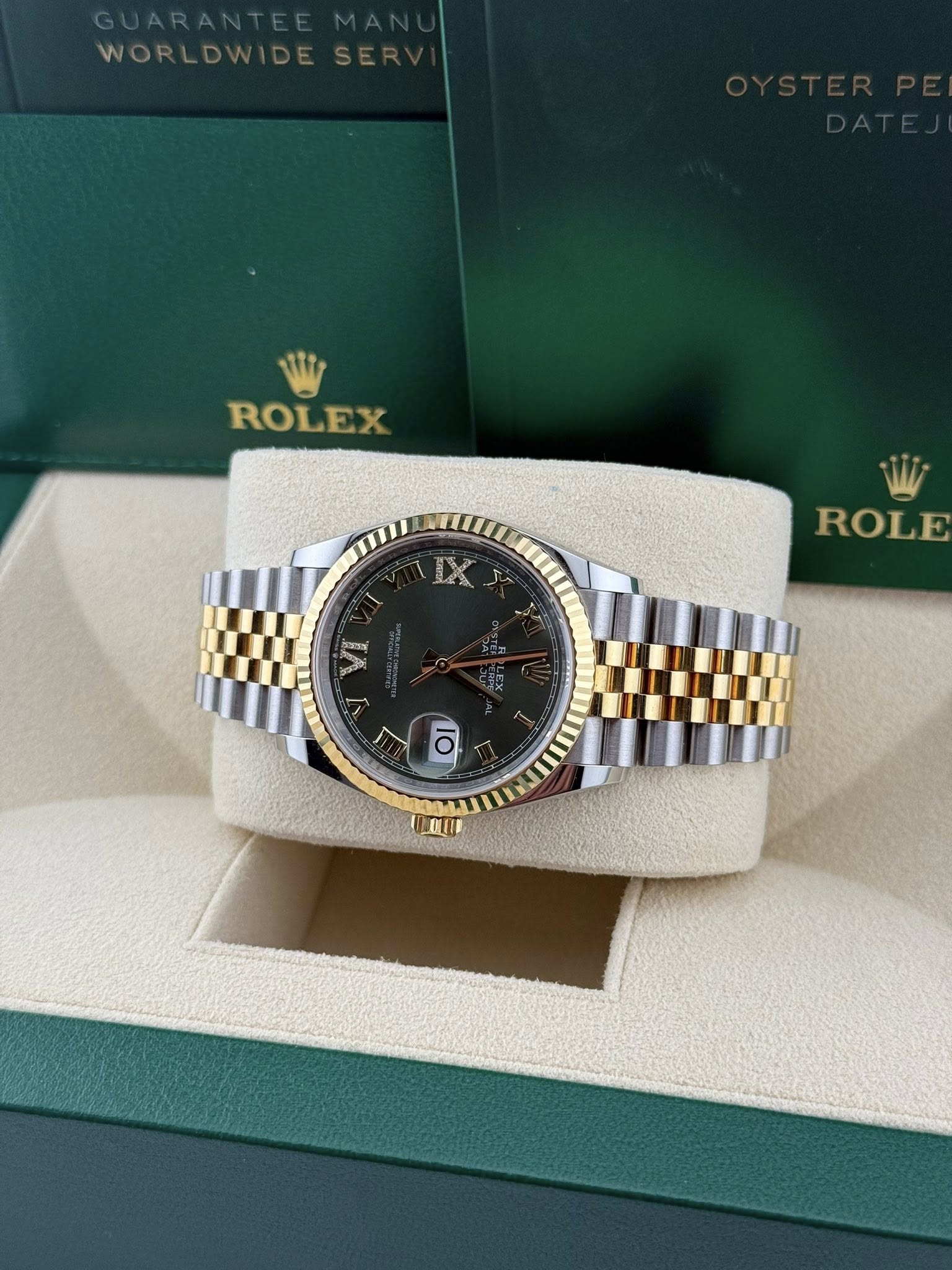 Rolex Datejust 36mm 18k Rose Gold Steel Green Diamond-Set Dial 126231