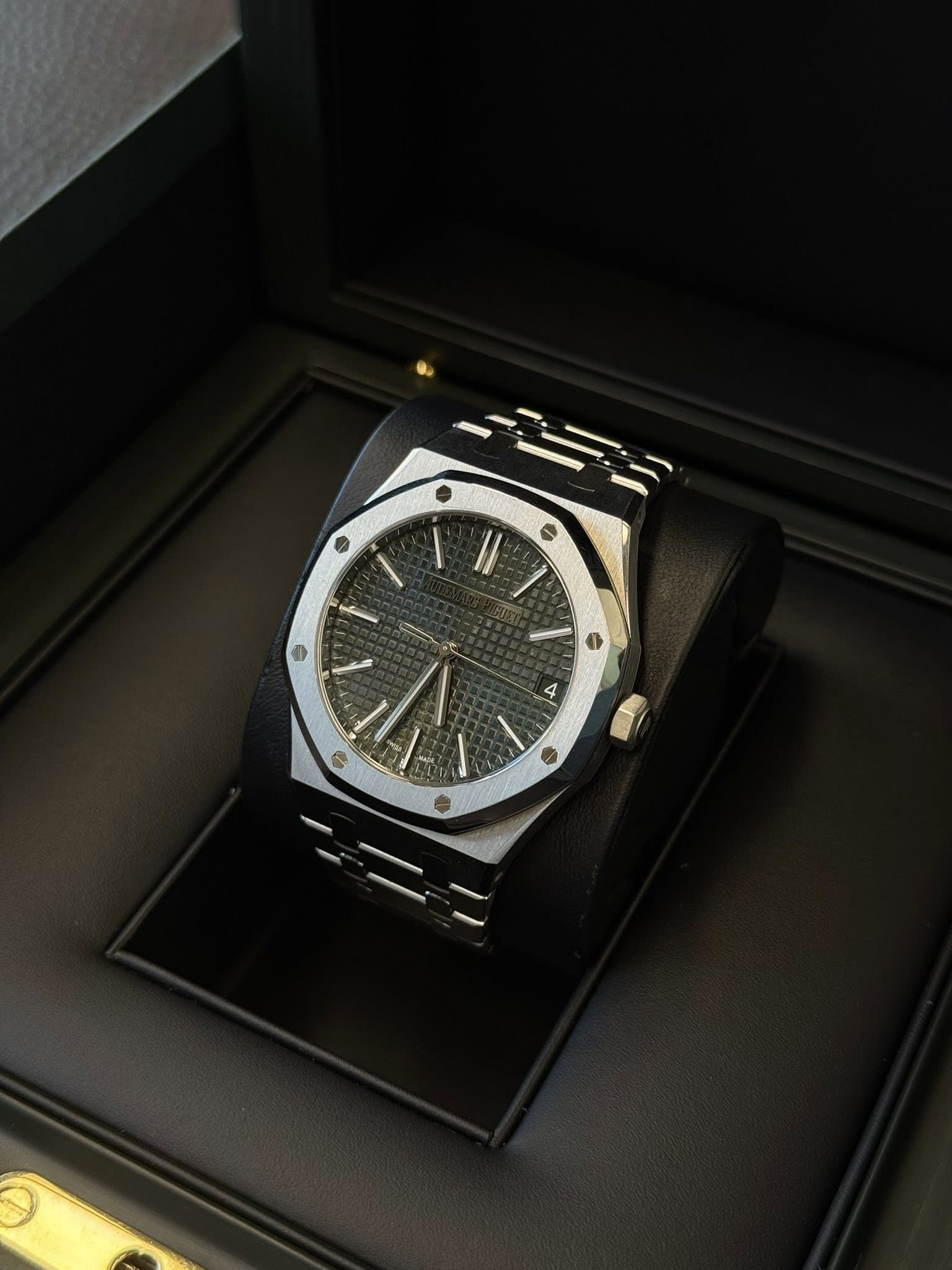 Audemars Piguet Royal Oak 41mm Green dial 15510ST
