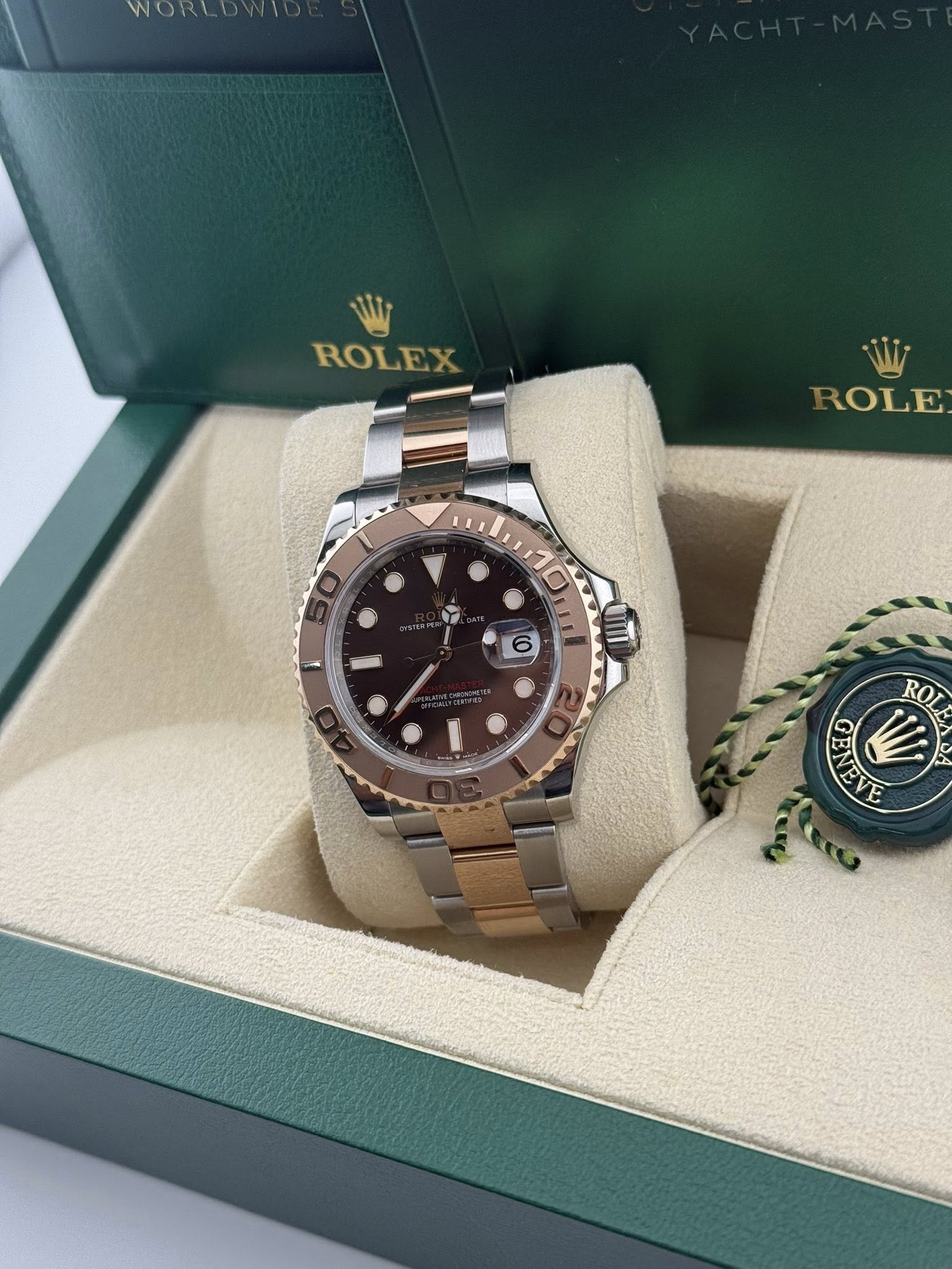 Rolex Yacht-Master 40mm 126621 Chocolate Dial Rose Gold/Steel