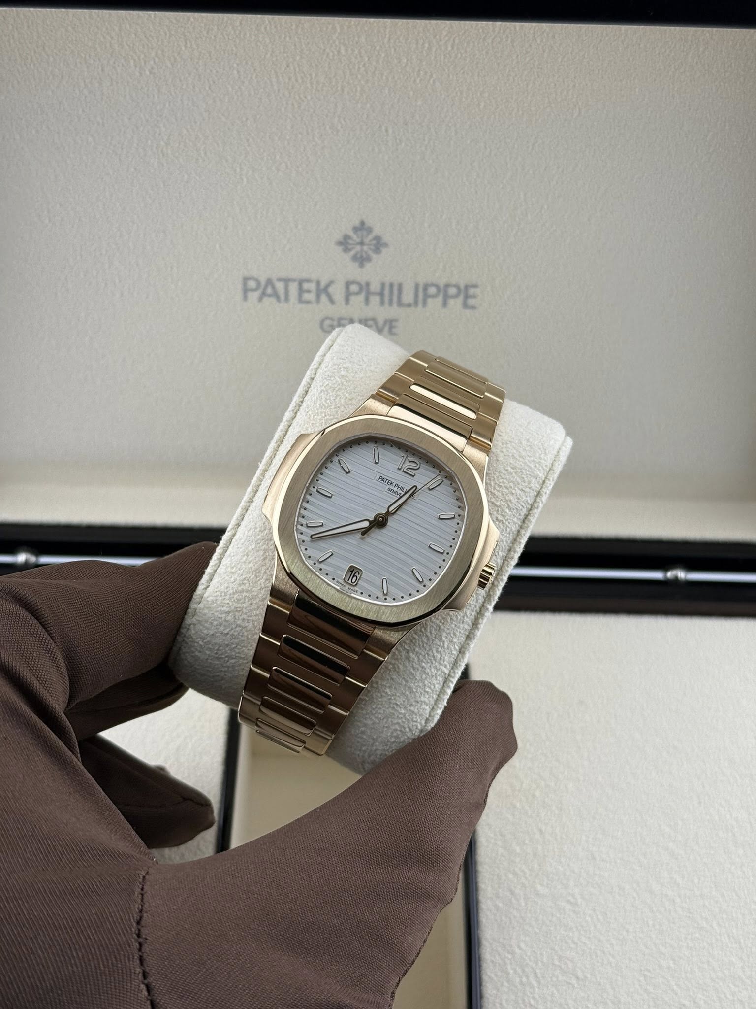 Patek Philippe nautilus Ladies 71181R