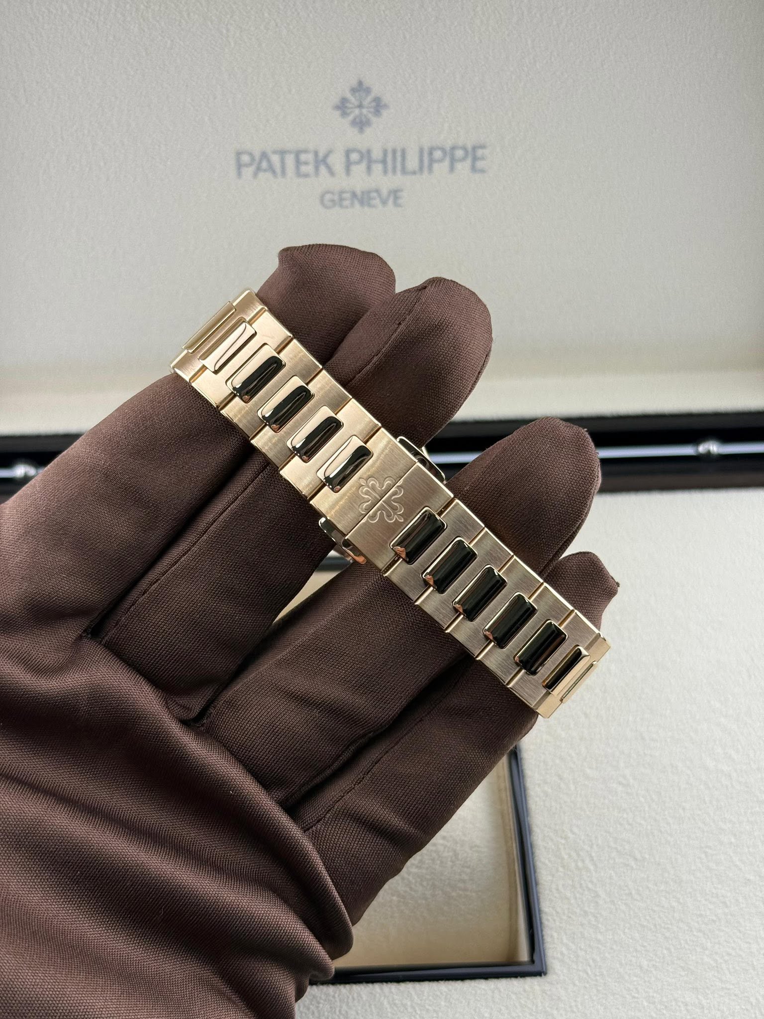 Patek Philippe nautilus Ladies 71181R